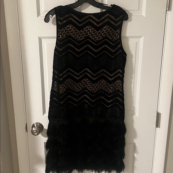 Max Studio Black Flapper Lace Fringe Shift Dress 
Retro 20's Art Deco Gatsby - Picture 7 of 9